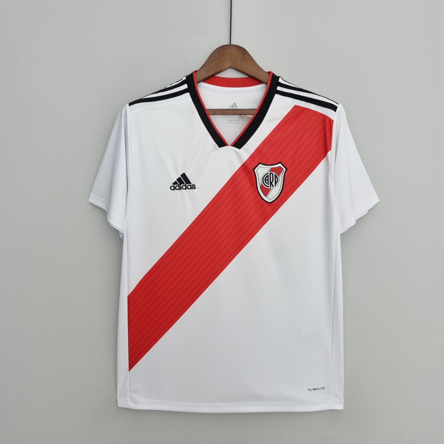 River Plate Home Kit 18/19