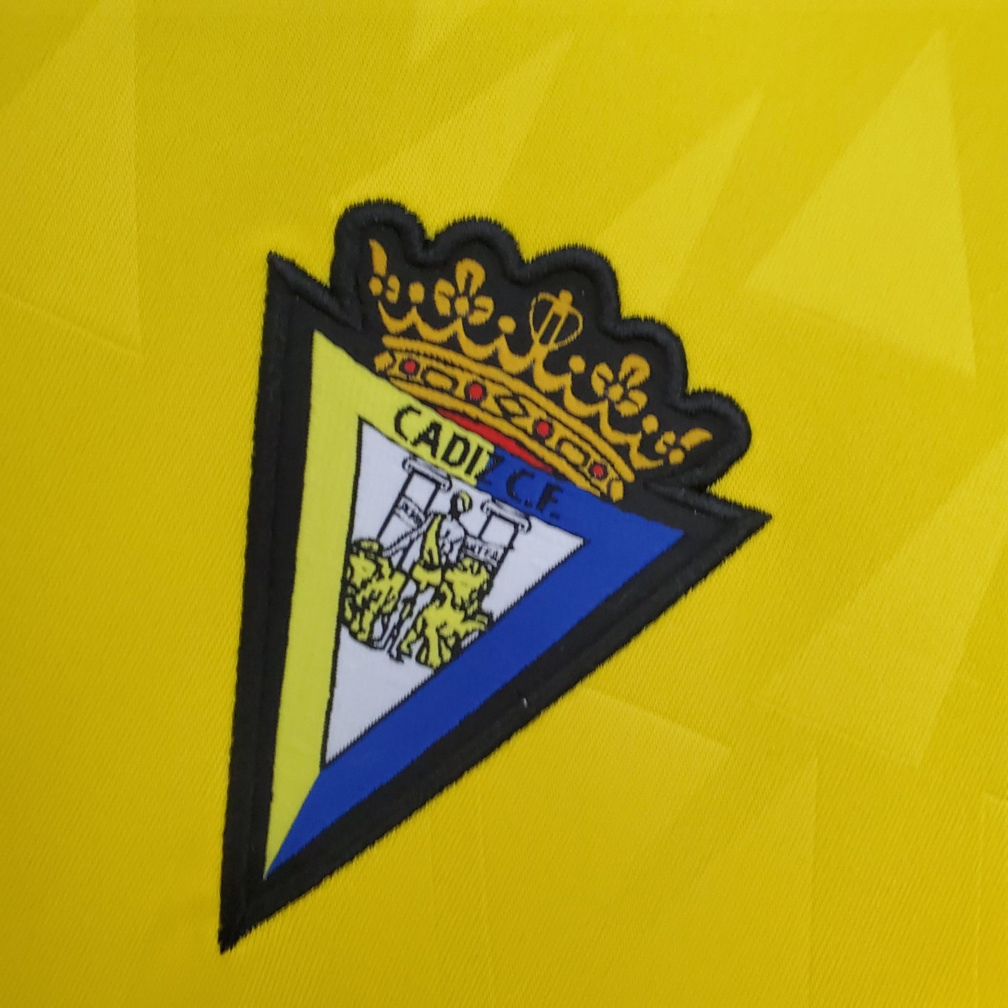 Cadiz Home Kit 21/22
