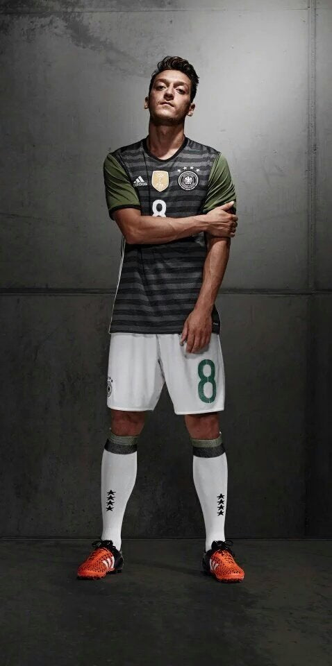 Germany Away Kit 15/16