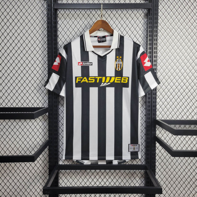 Juventus Home Kit 01/02
