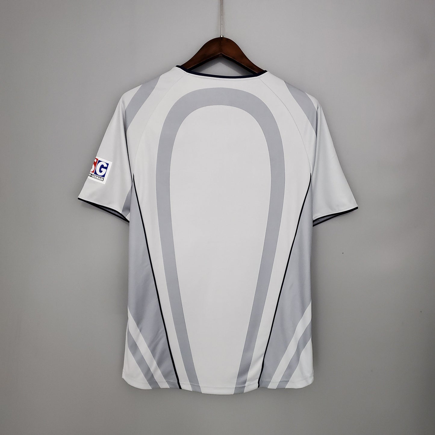 Paris Saint-Germain Away Kit 01/02