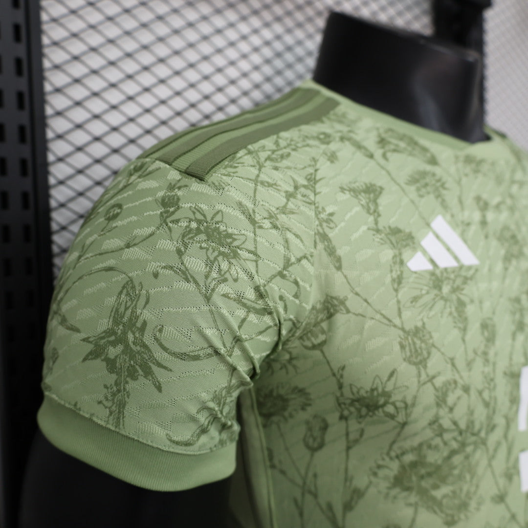 Bayern Munich “Oktoberfest” Kit 23/24