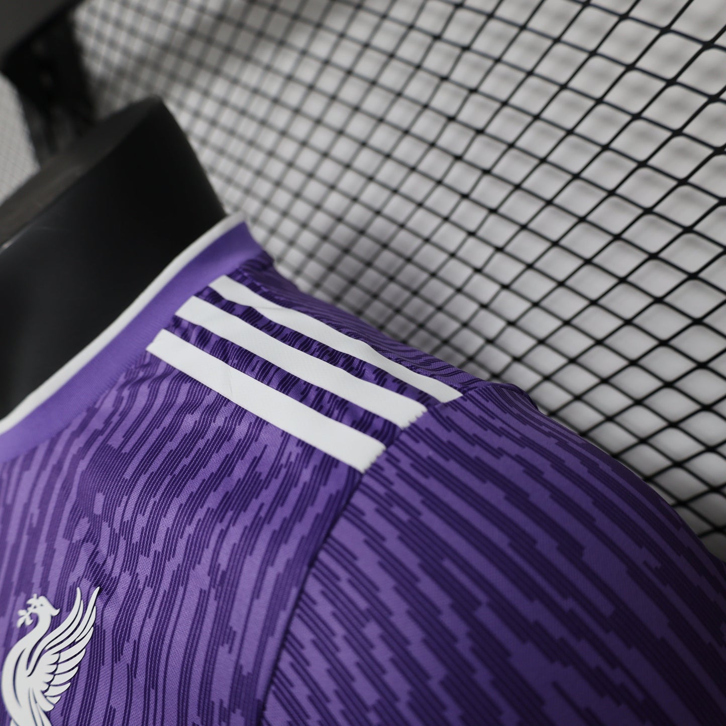 Liverpool "Majestic Wyvern" Kit 24/25