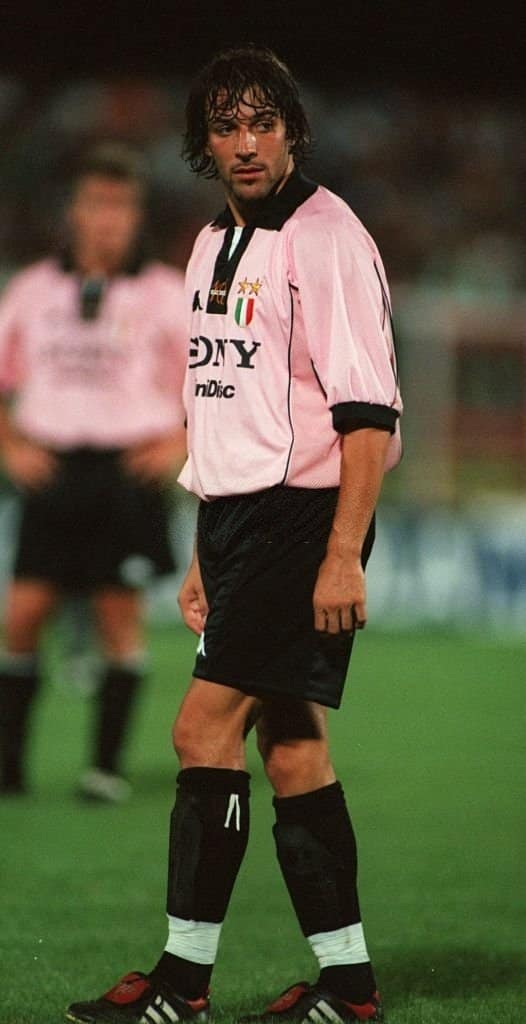 Juventus Away Kit 97/98