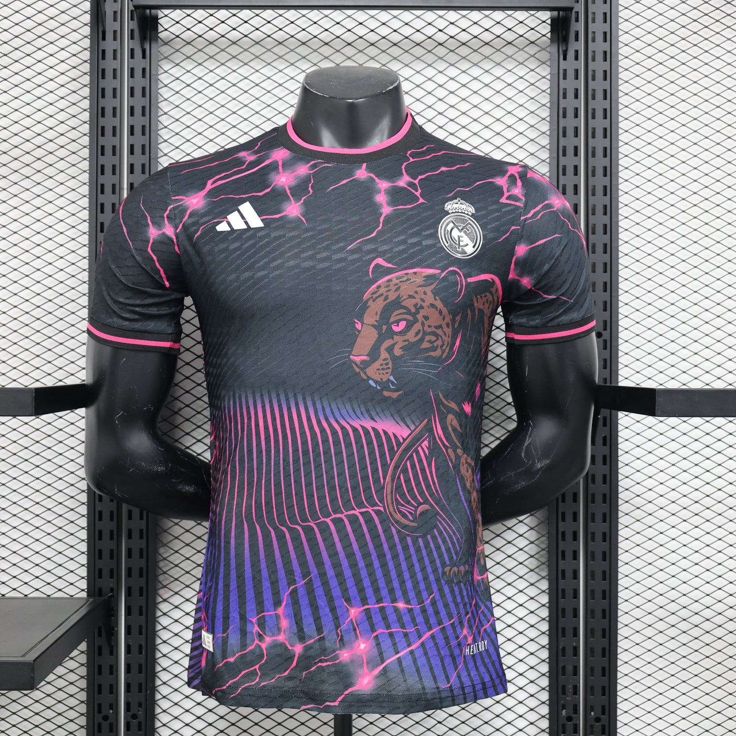 Real Madrid Special Kit “Aurora Panther” 24/25