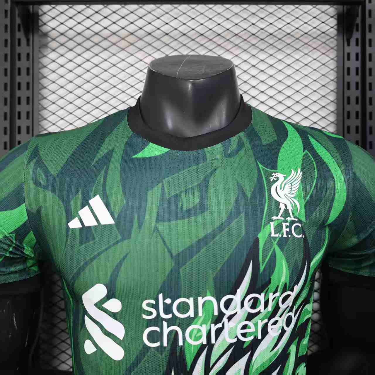 Liverpool "Emerald Beast" Kit 25/26