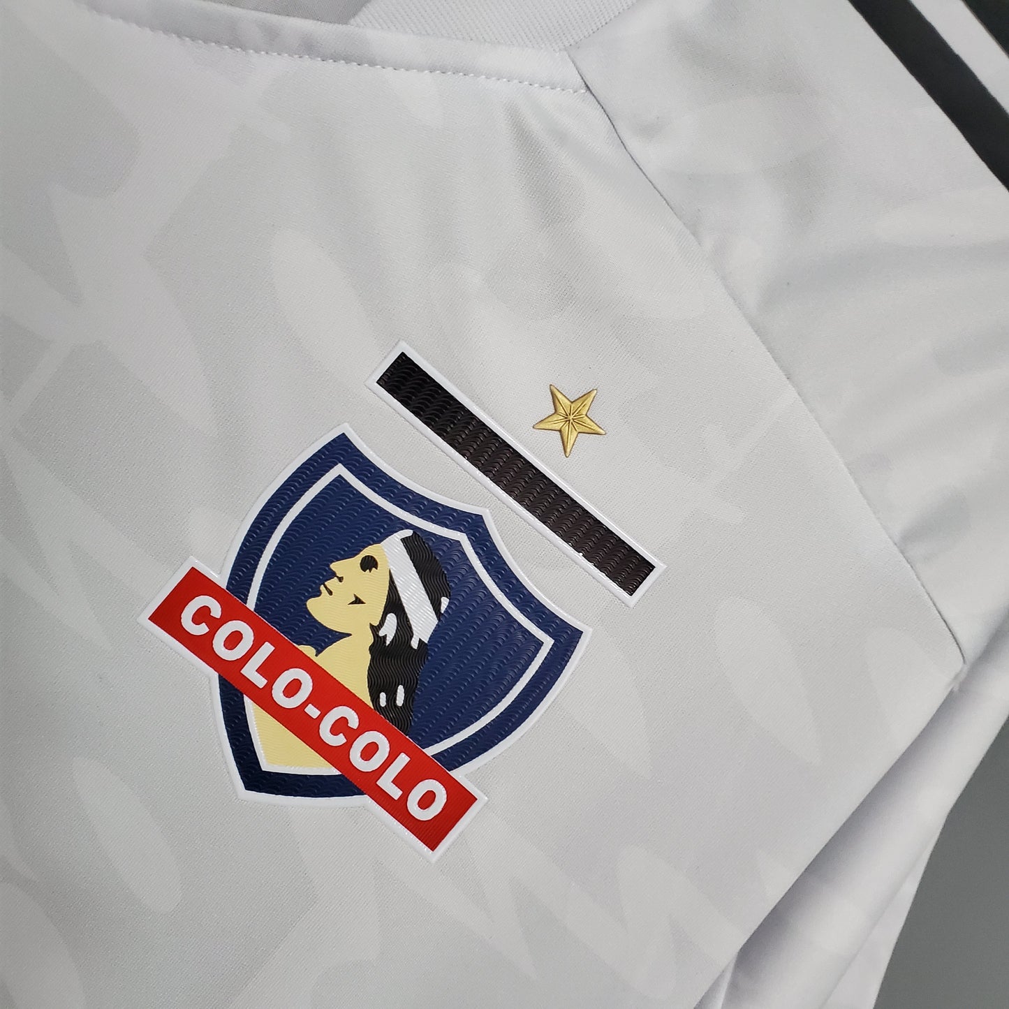 Colo-Colo Home Kit 21/22