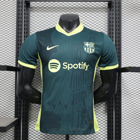 Barcelona x Verde Gaudí Kit 23/24