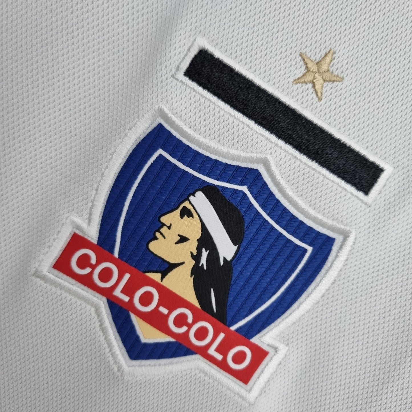Colo-Colo Home Kit 22/23