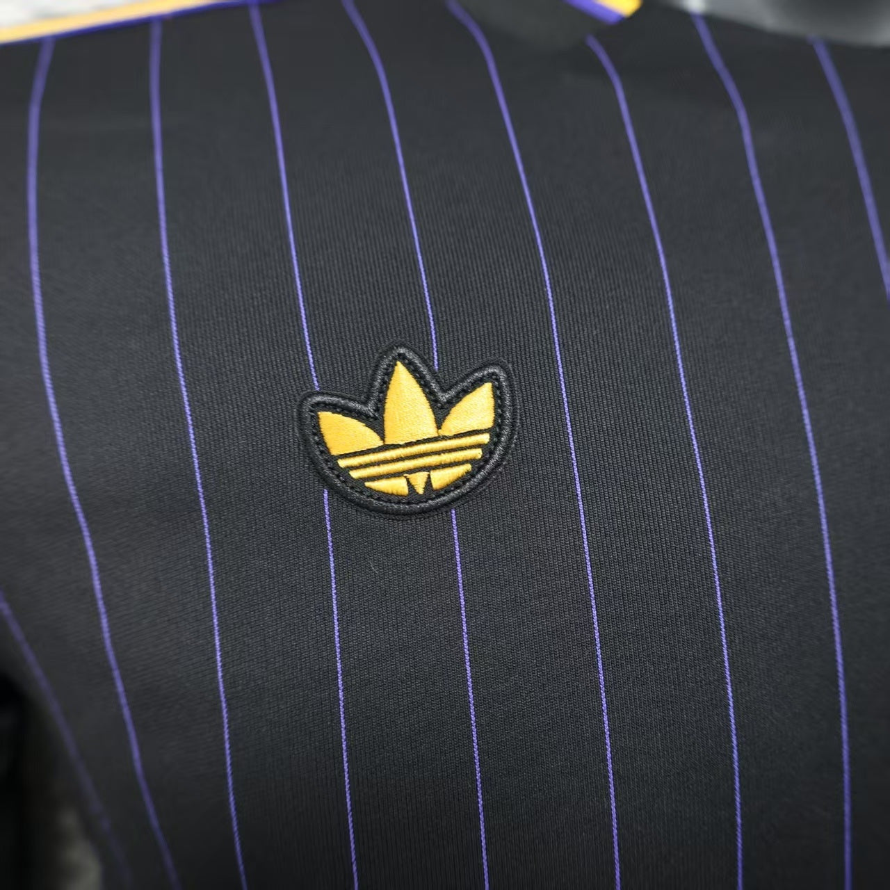 Manchester United TERRACE ICONS Kit 25/26