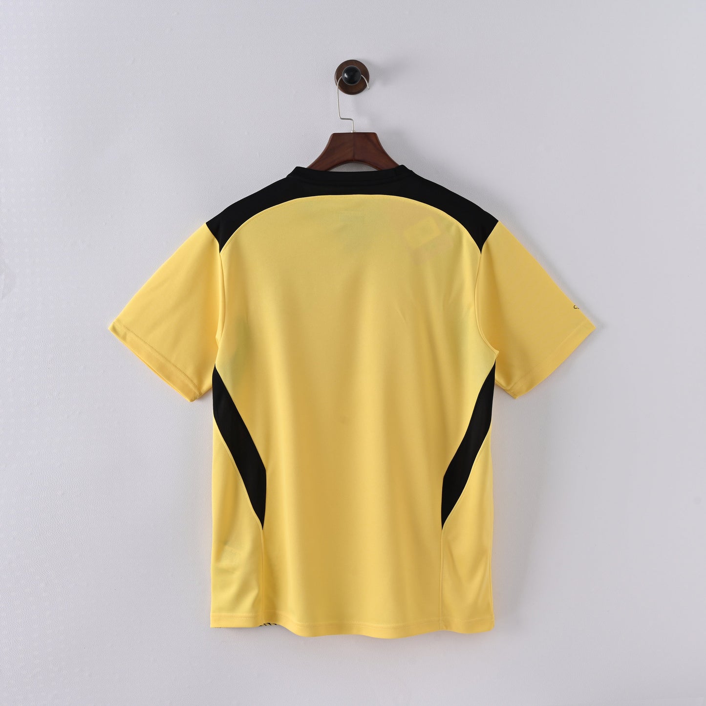 Liverpool Away Kit 04/05