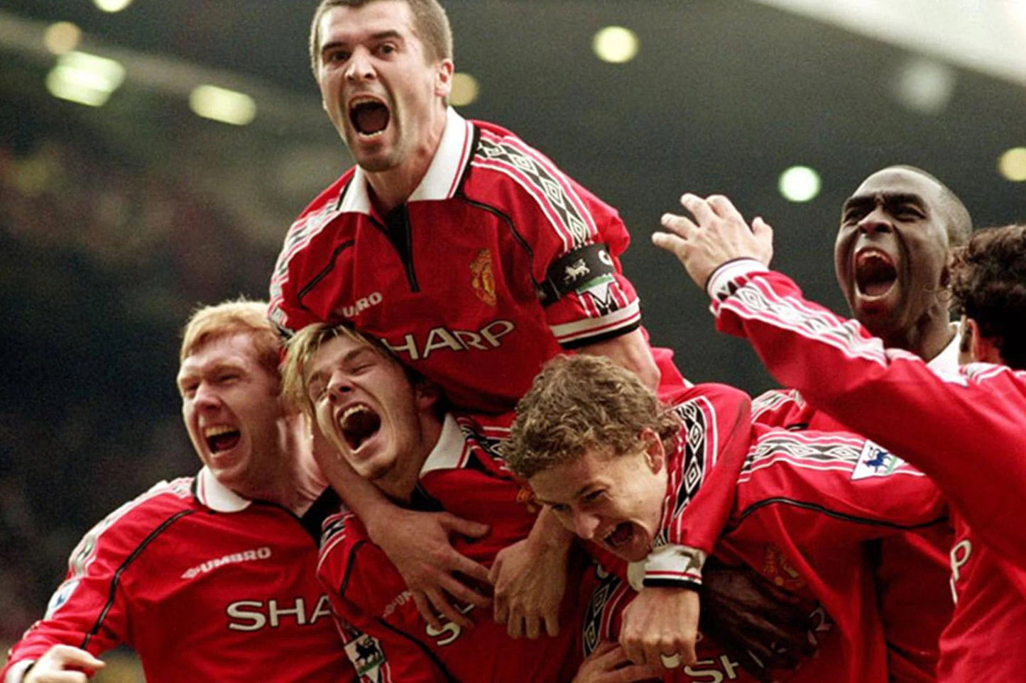 Manchester United Home Kit 98/99