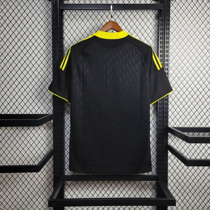Liverpool Third Kit 10/11