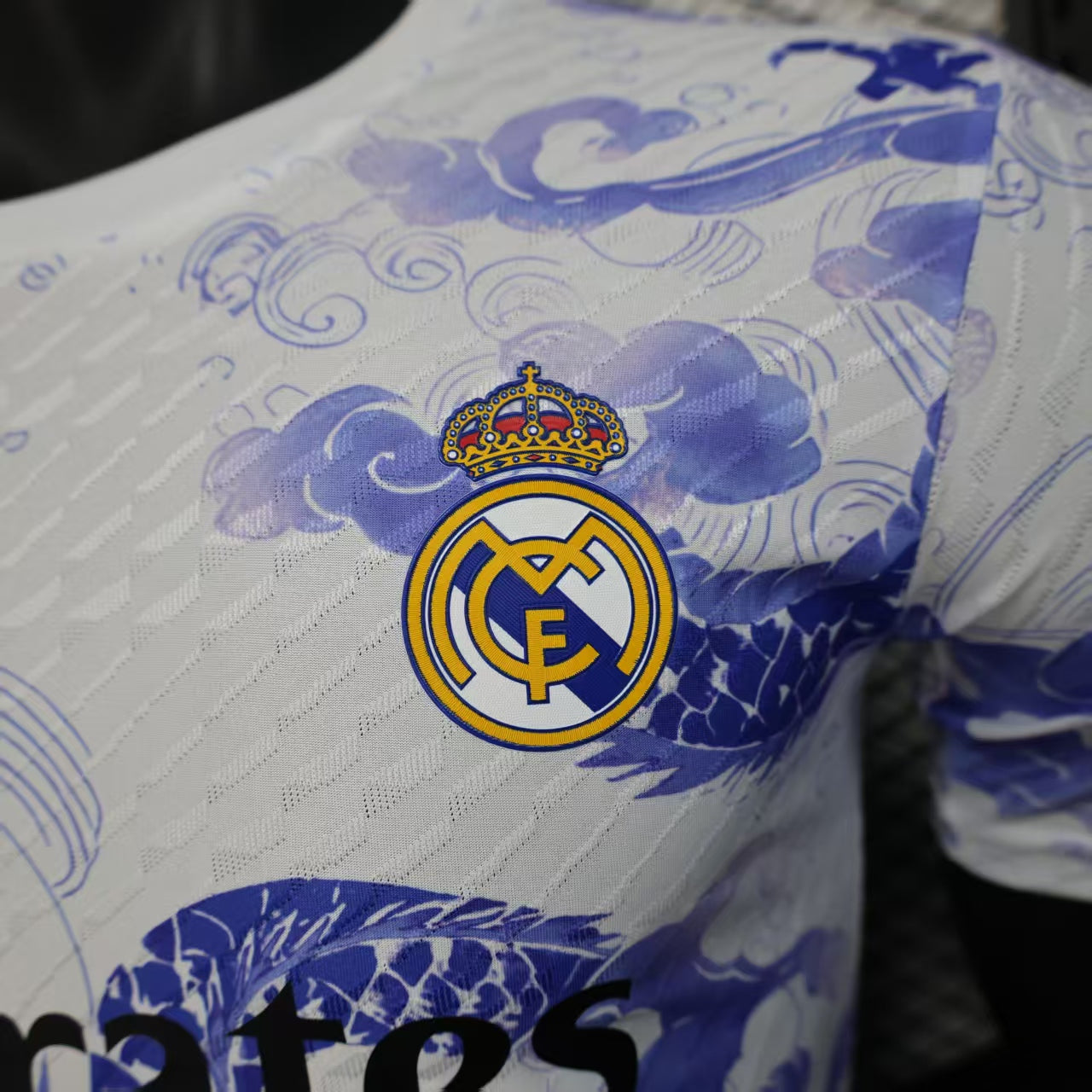Real Madrid “Blanco del Dragón” Kit 25/26