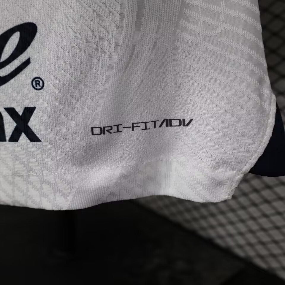 Pumas Home Kit 23/24