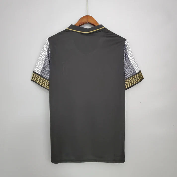 Juventus x Moschino Kit 21/22