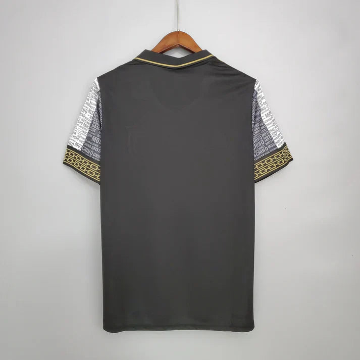 Juventus x Moschino Kit 21/22