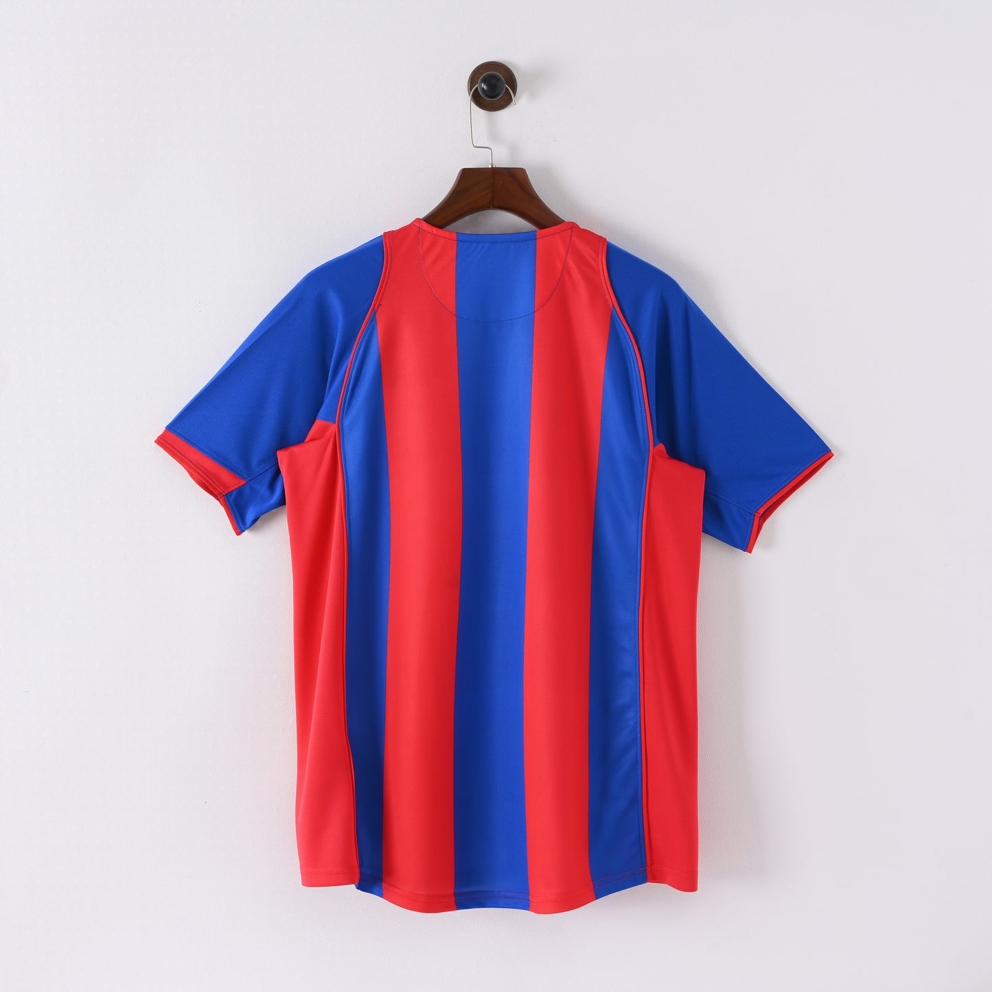 Barcelona Home Kit 04/05