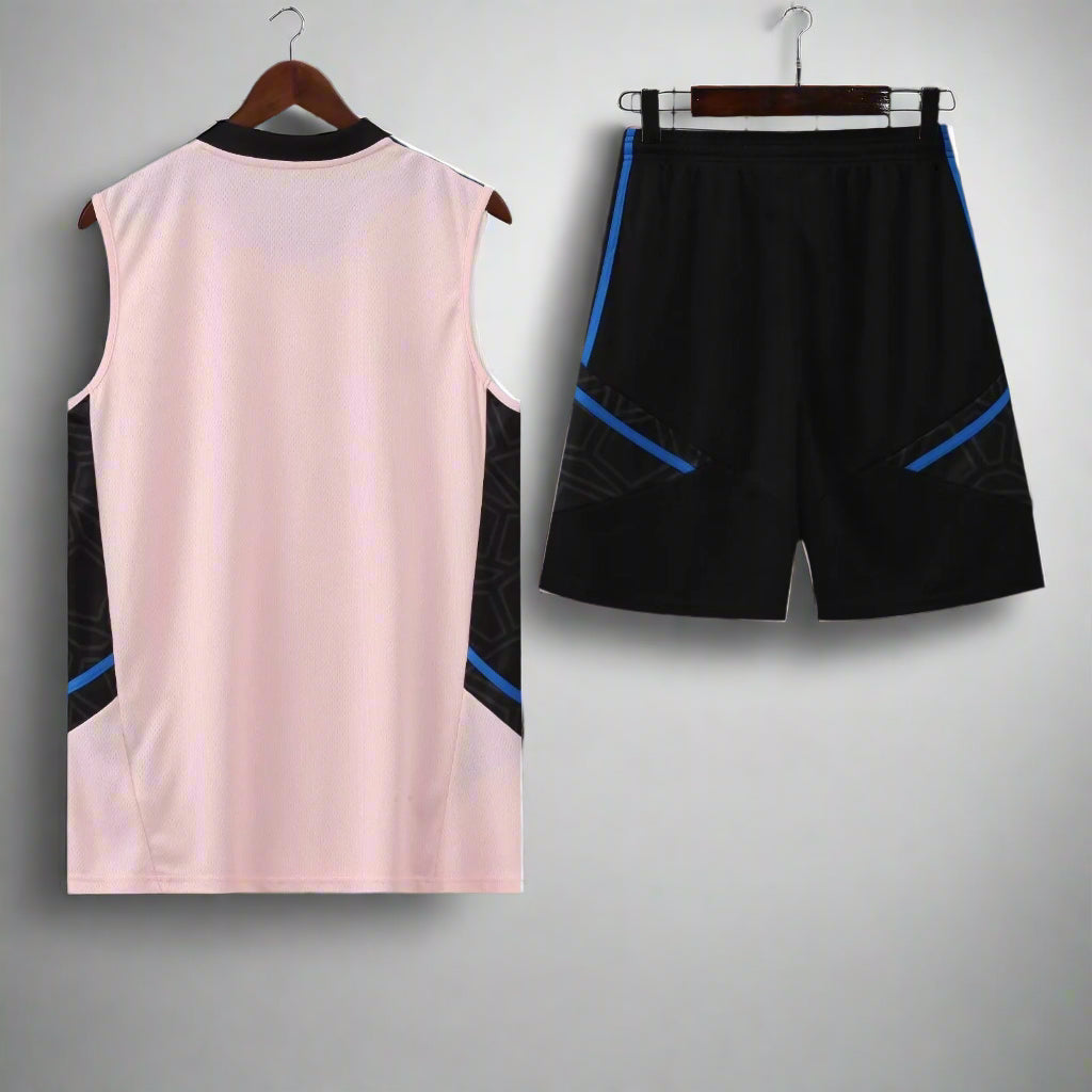 Manchester United 22/23 Pink Training Shirt