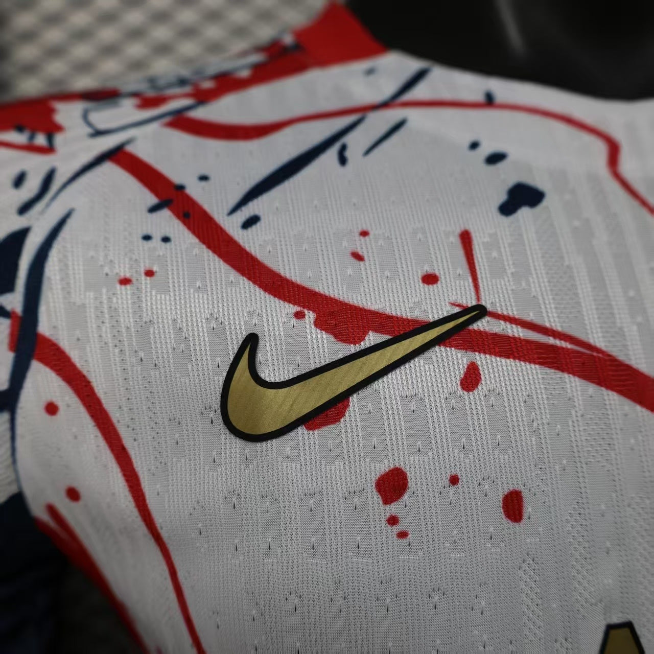 Paris Saint-Germain “Splatter Edition” Kit 25/26