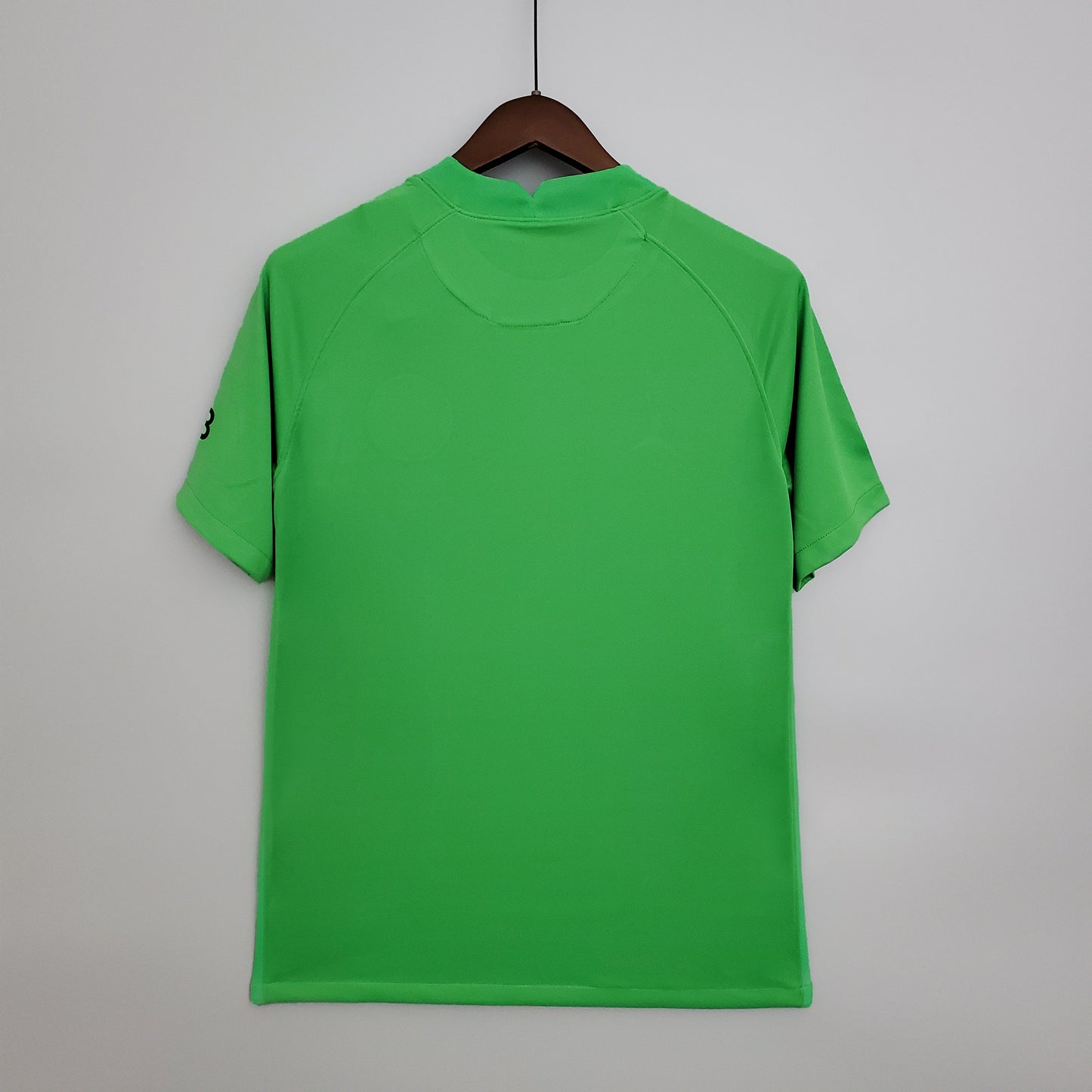 Paris Saint-Germain Goalkeeper Kit 21/22