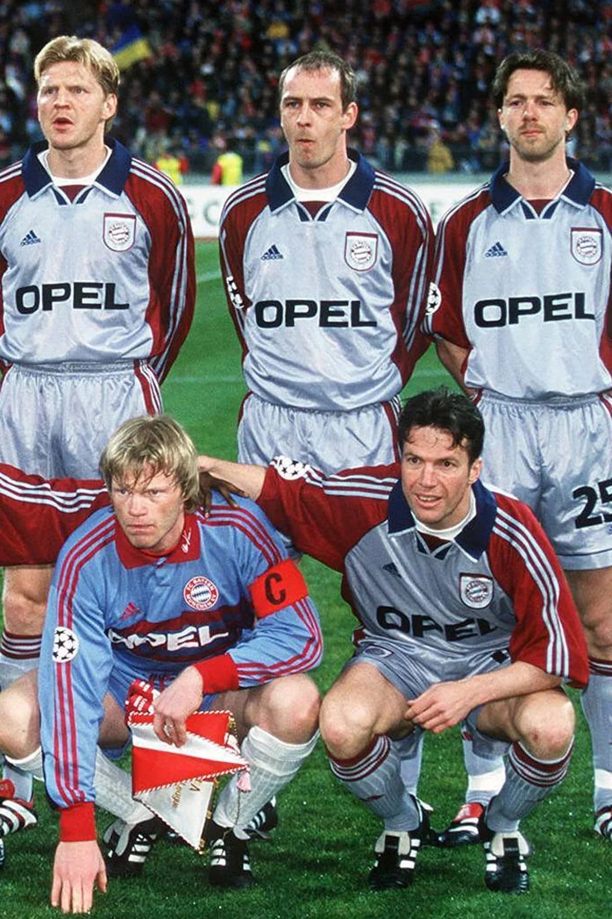 Bayern Munich Away Kit 98/99