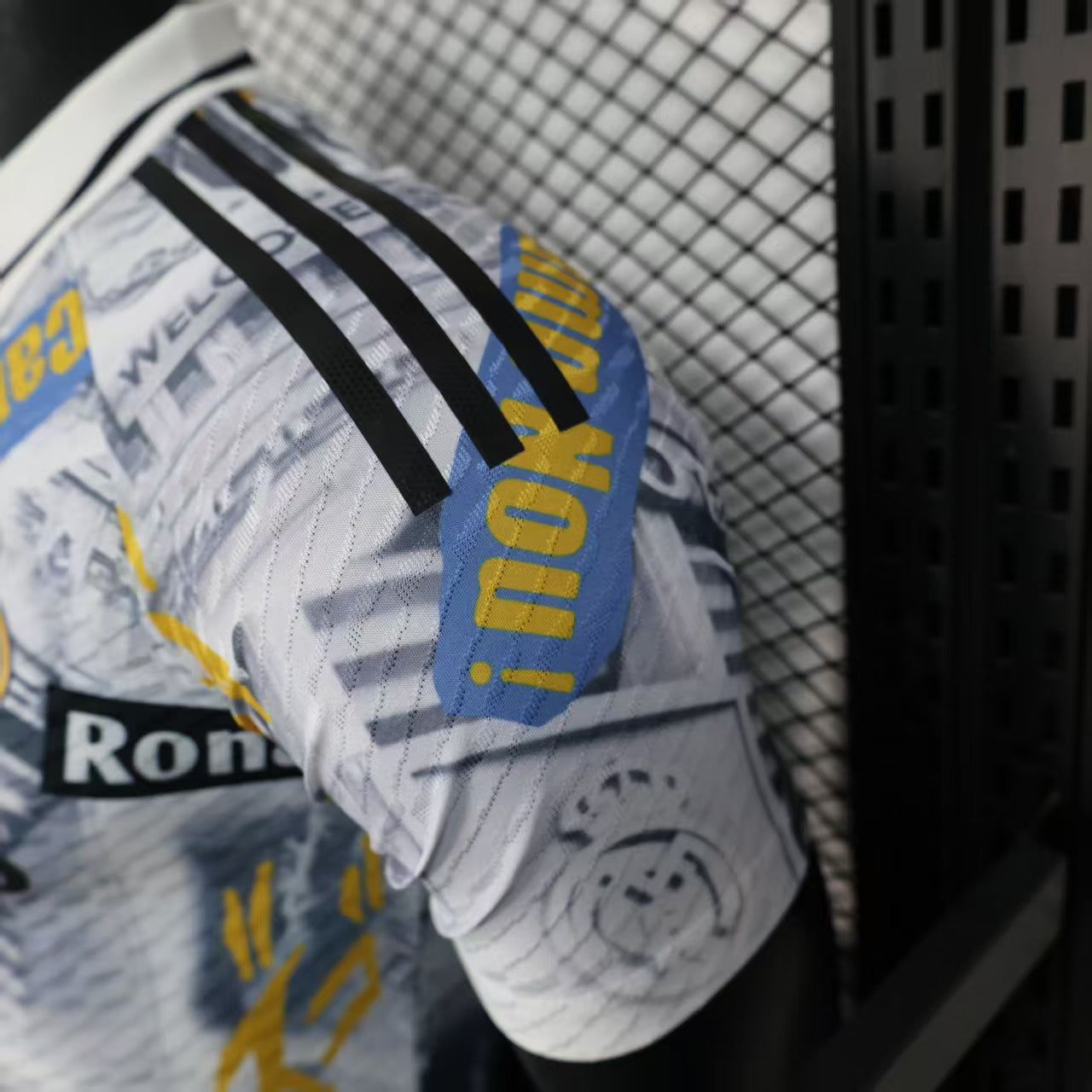 Real Madrid Street Riot Kit