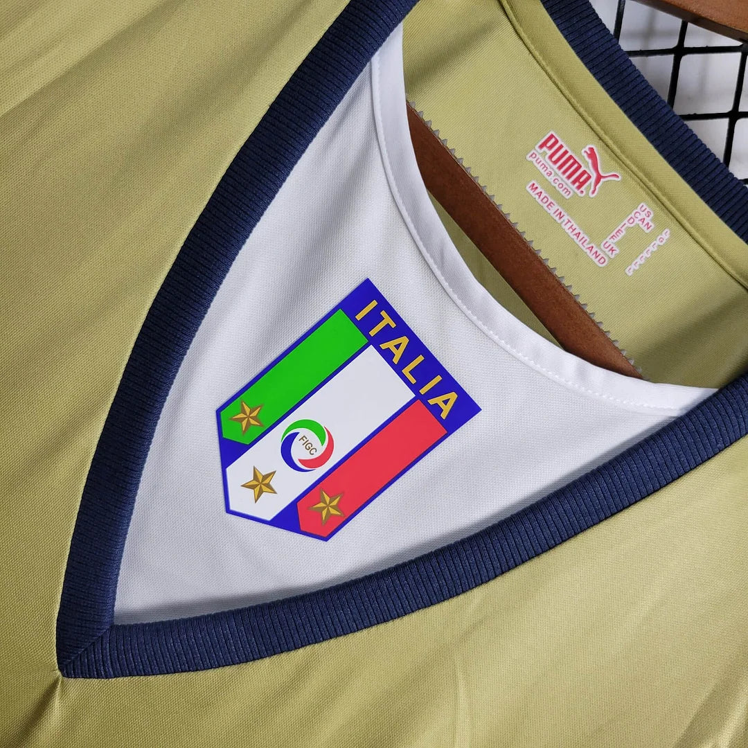 Italy Goalkeeper Kit 05/06