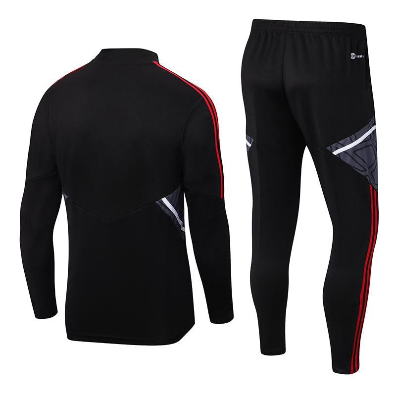Manchester United 23/24 Black Long Training Set