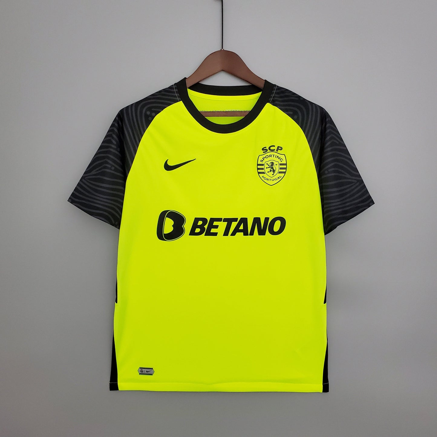 Sporting Lisbon Away Kit 21/22