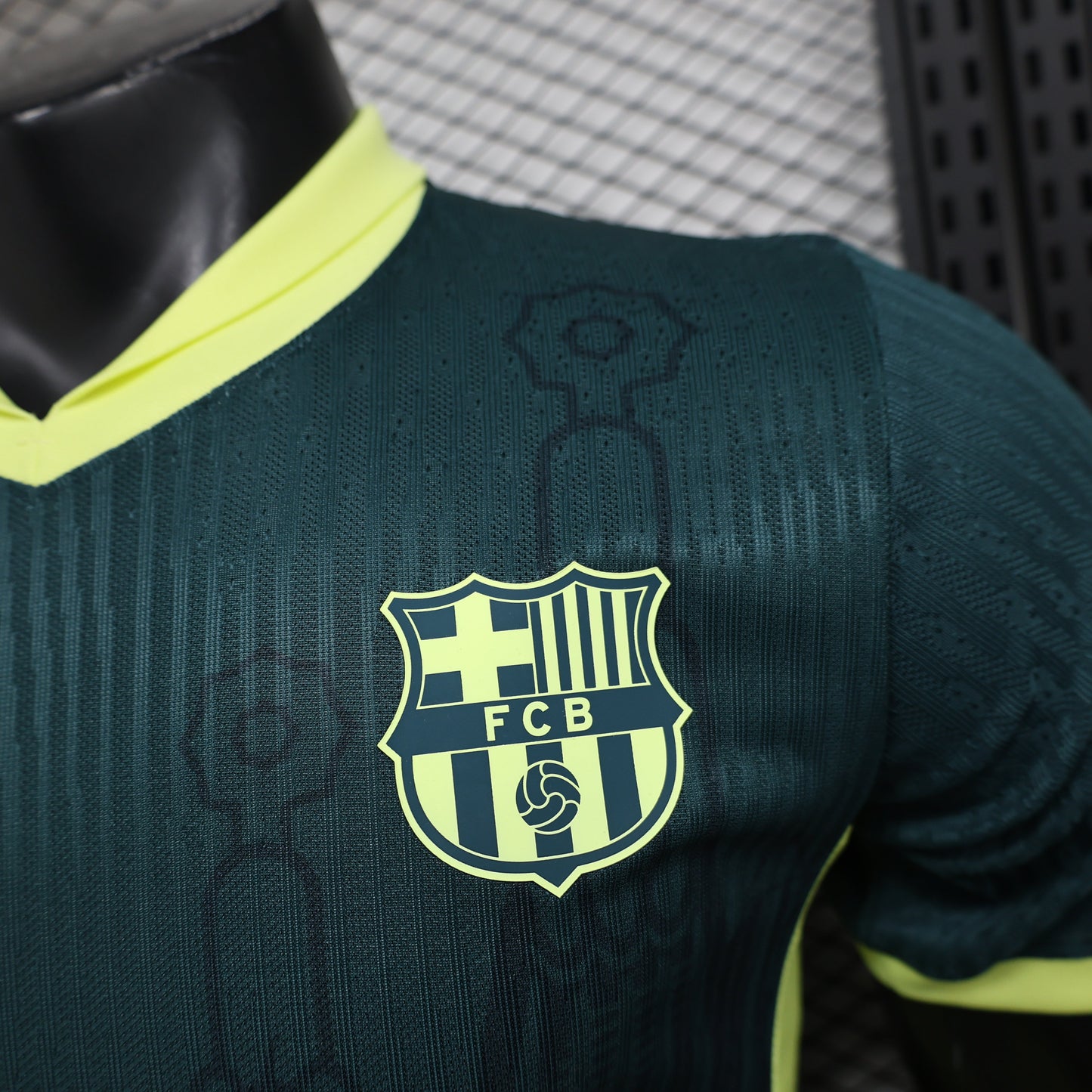 Barcelona x Verde Gaudí Kit 23/24