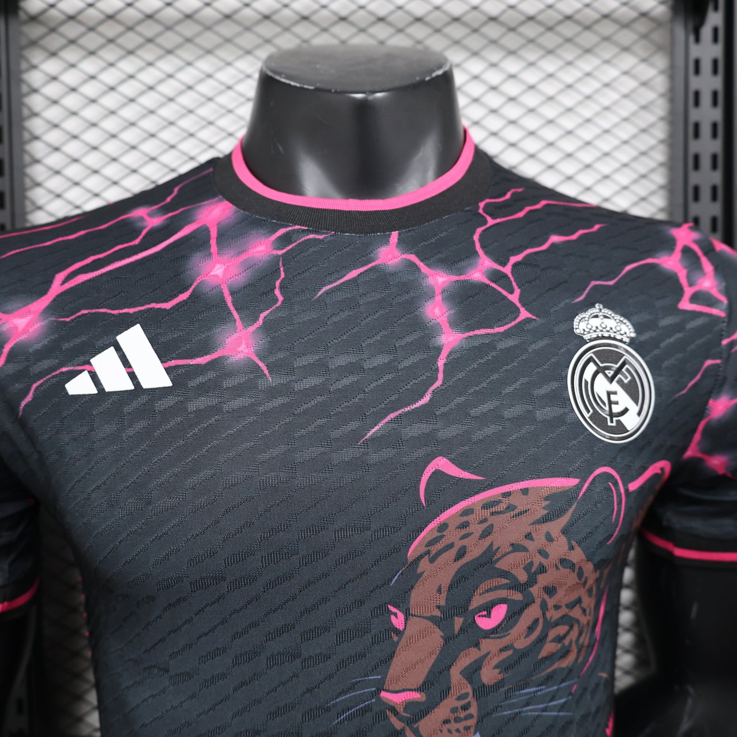 Real Madrid Special Kit “Aurora Panther” 24/25