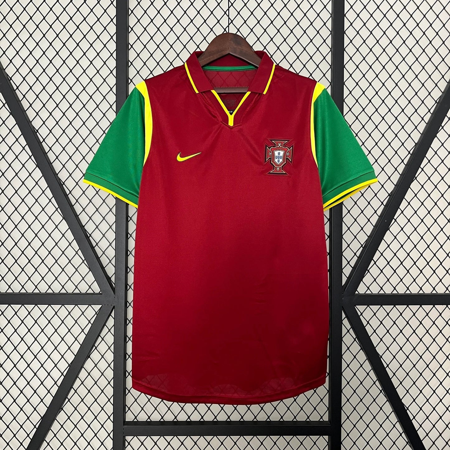 Portugal Home Kit 98/99