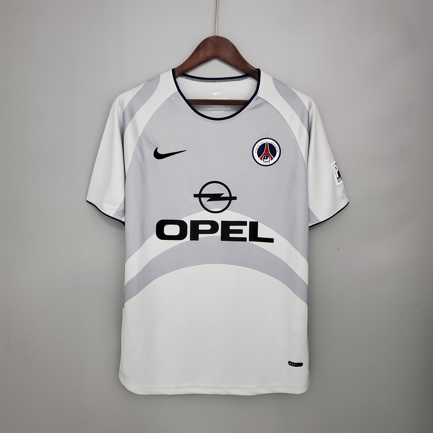 Paris Saint-Germain Away Kit 01/02