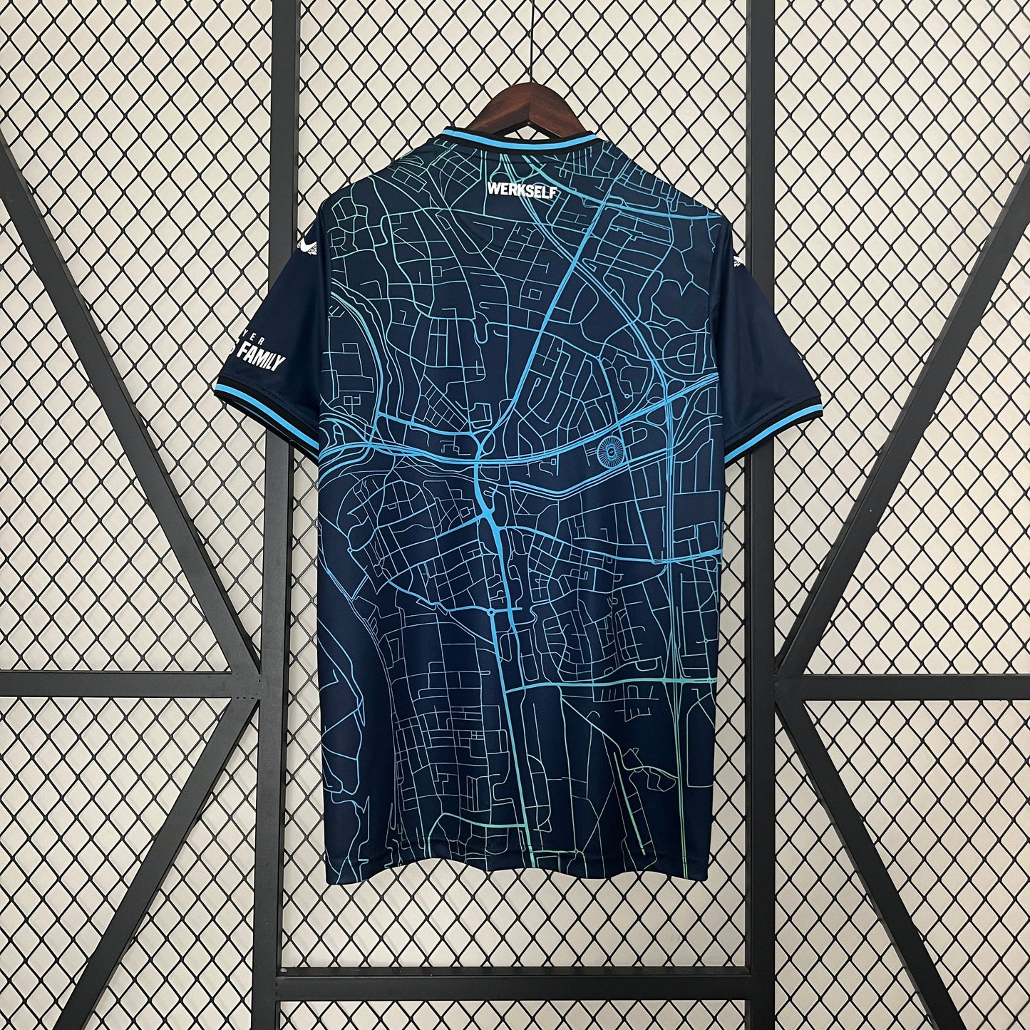 Bayer Leverkusen “Lightning” Kit 24/25