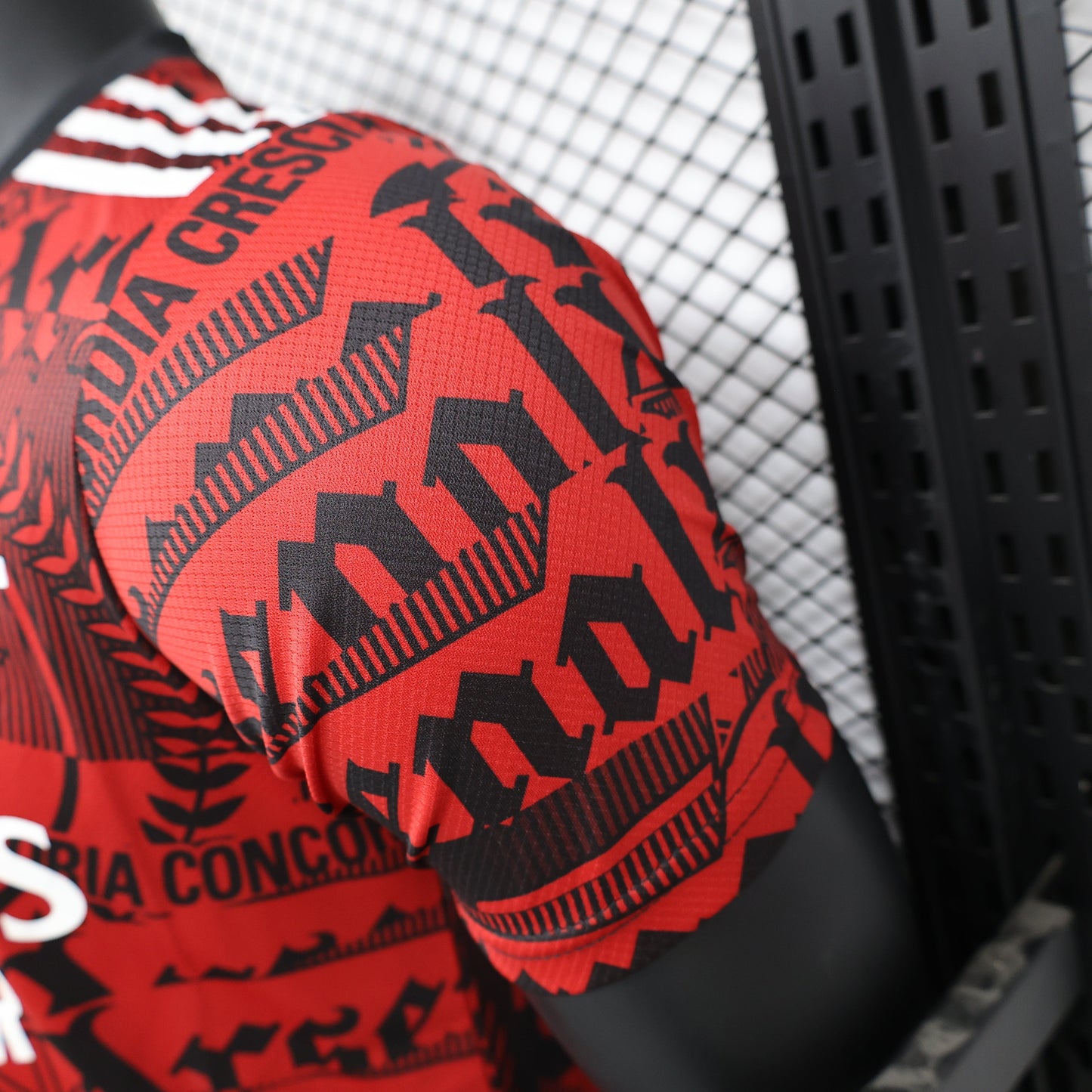 Arsenal “Scarlet Shadow” Kit 24/25