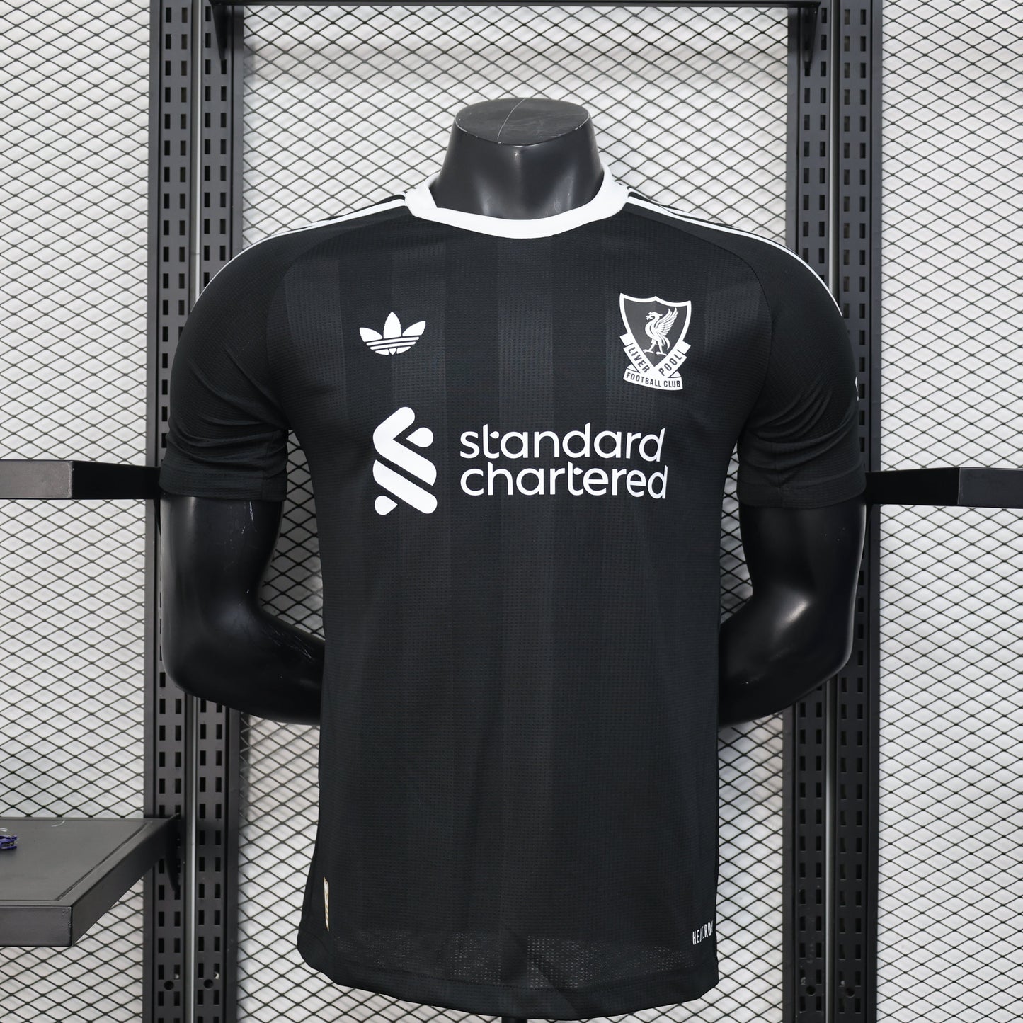 Liverpool Goalkeeper Kit 25/26