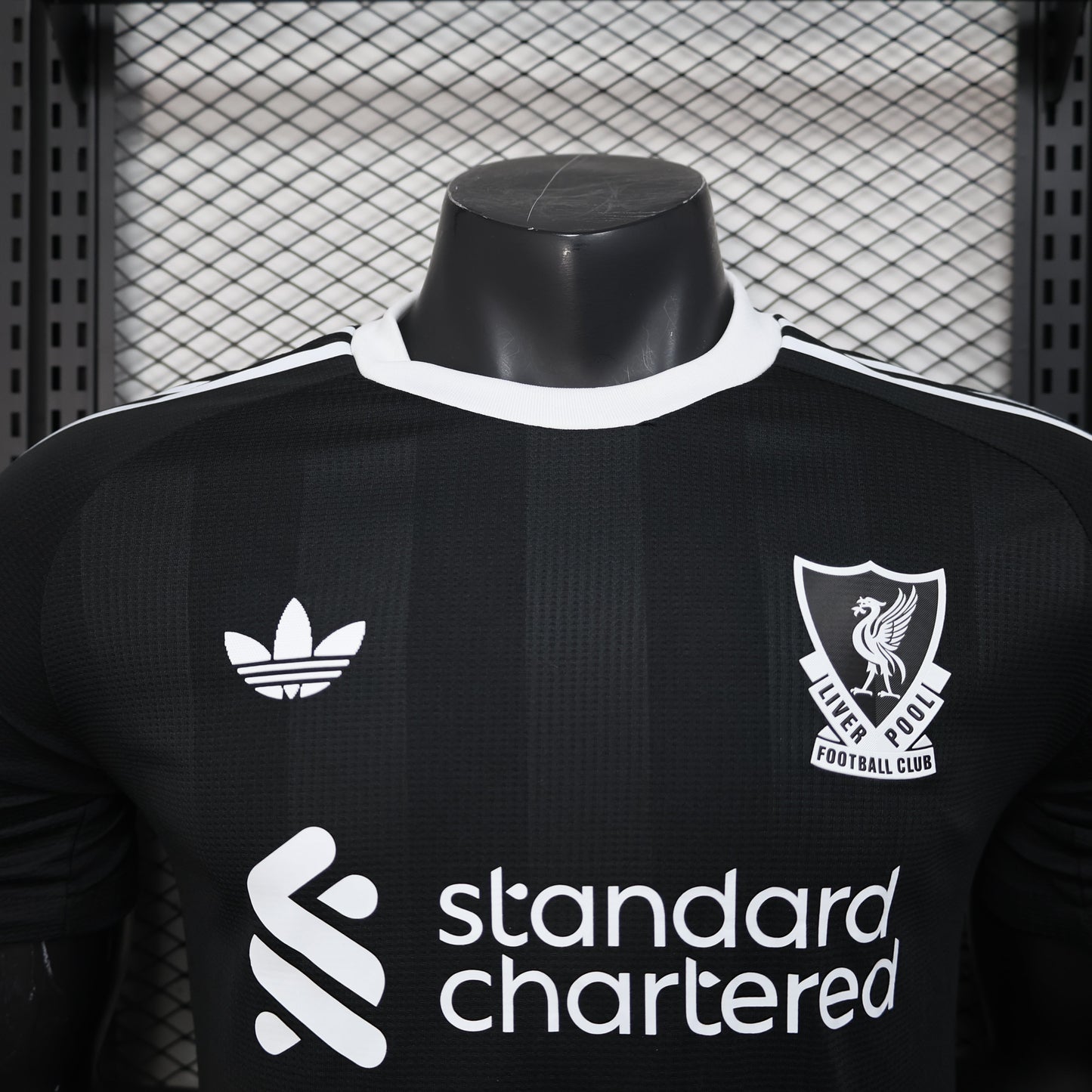 Liverpool Goalkeeper Kit 25/26
