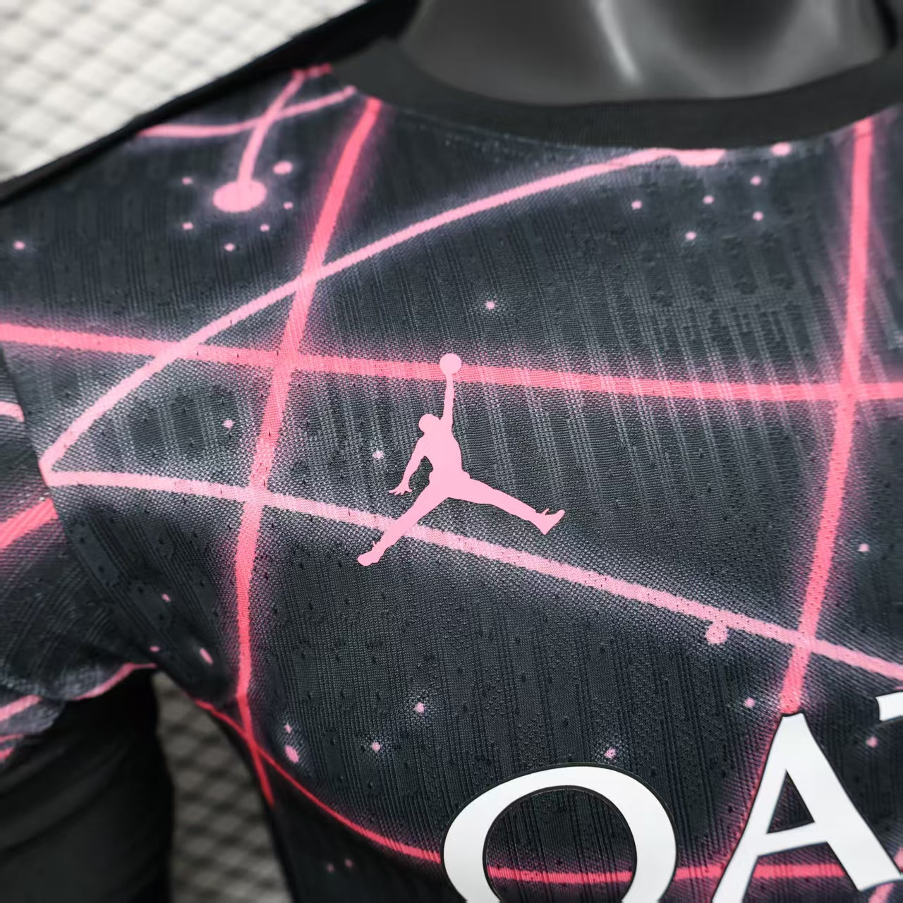 Paris Saint-Germain “Galaxy Grid” Kit 25/26