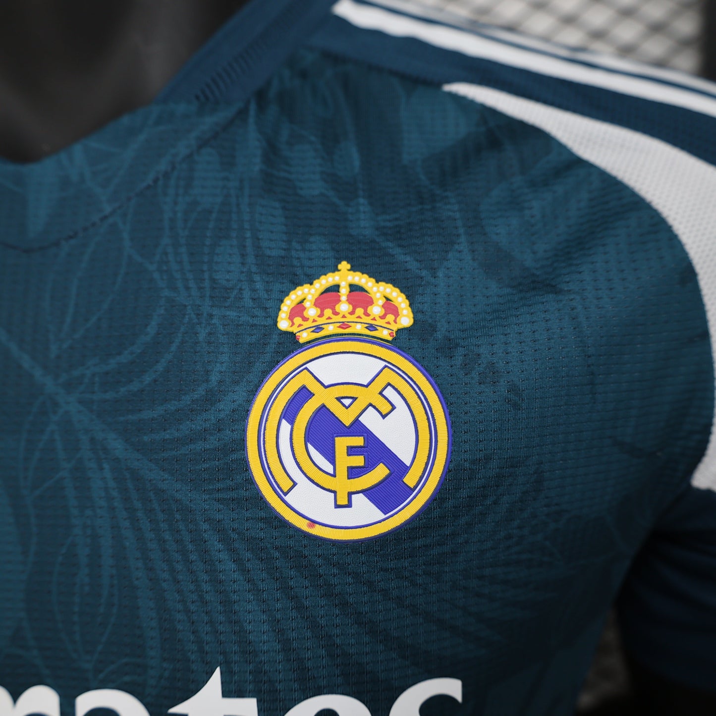 Real Madrid “El Dragón Blanco” Kit 24/25