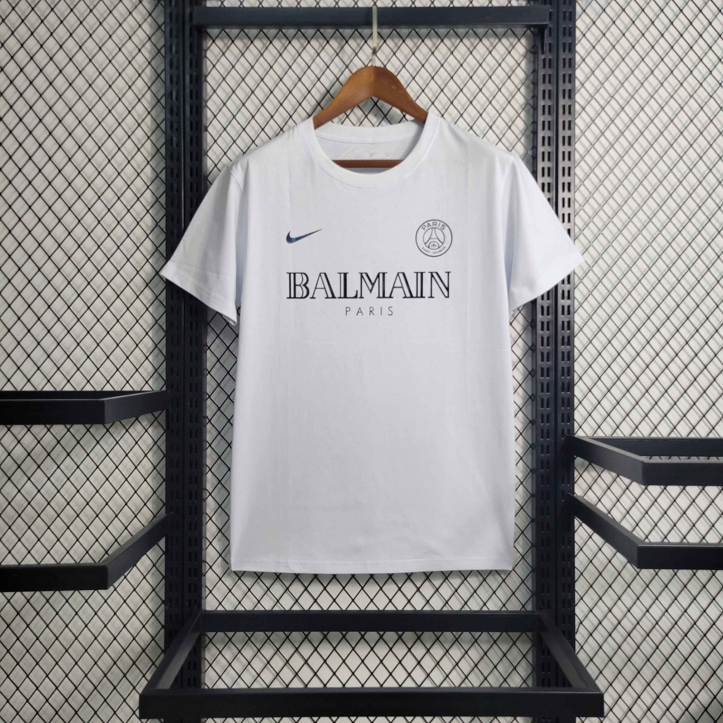 Paris Saint-Germain Reflective Shield Kit 23/24