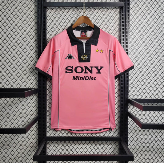 Juventus Away Kit 97/98