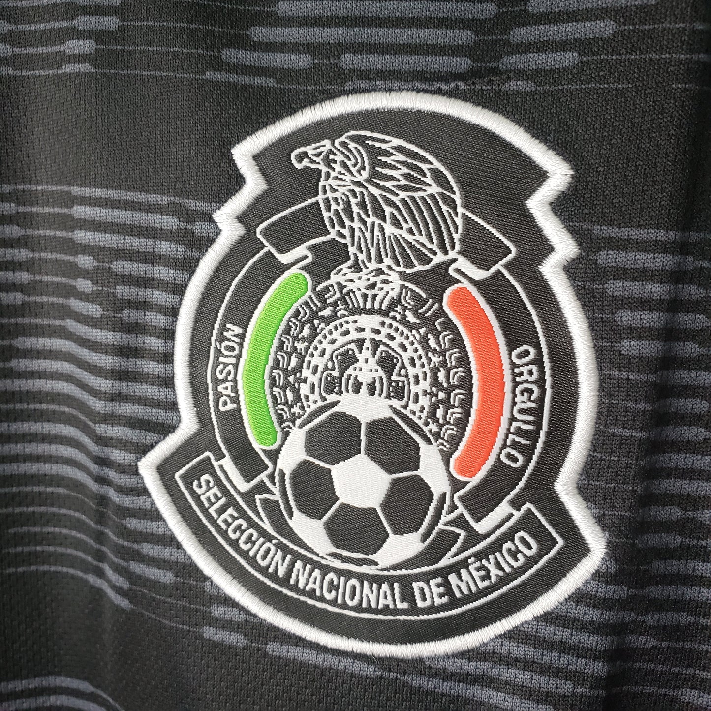 Mexico Home Kit 18/19
