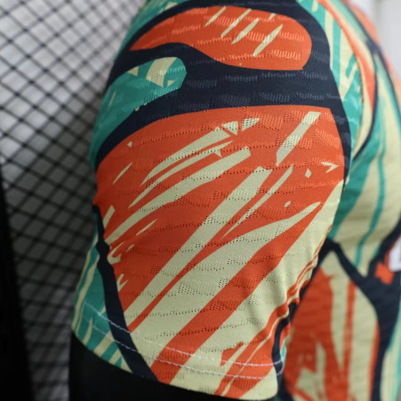 Arsenal “Tropical Vibes” Kit 24/25