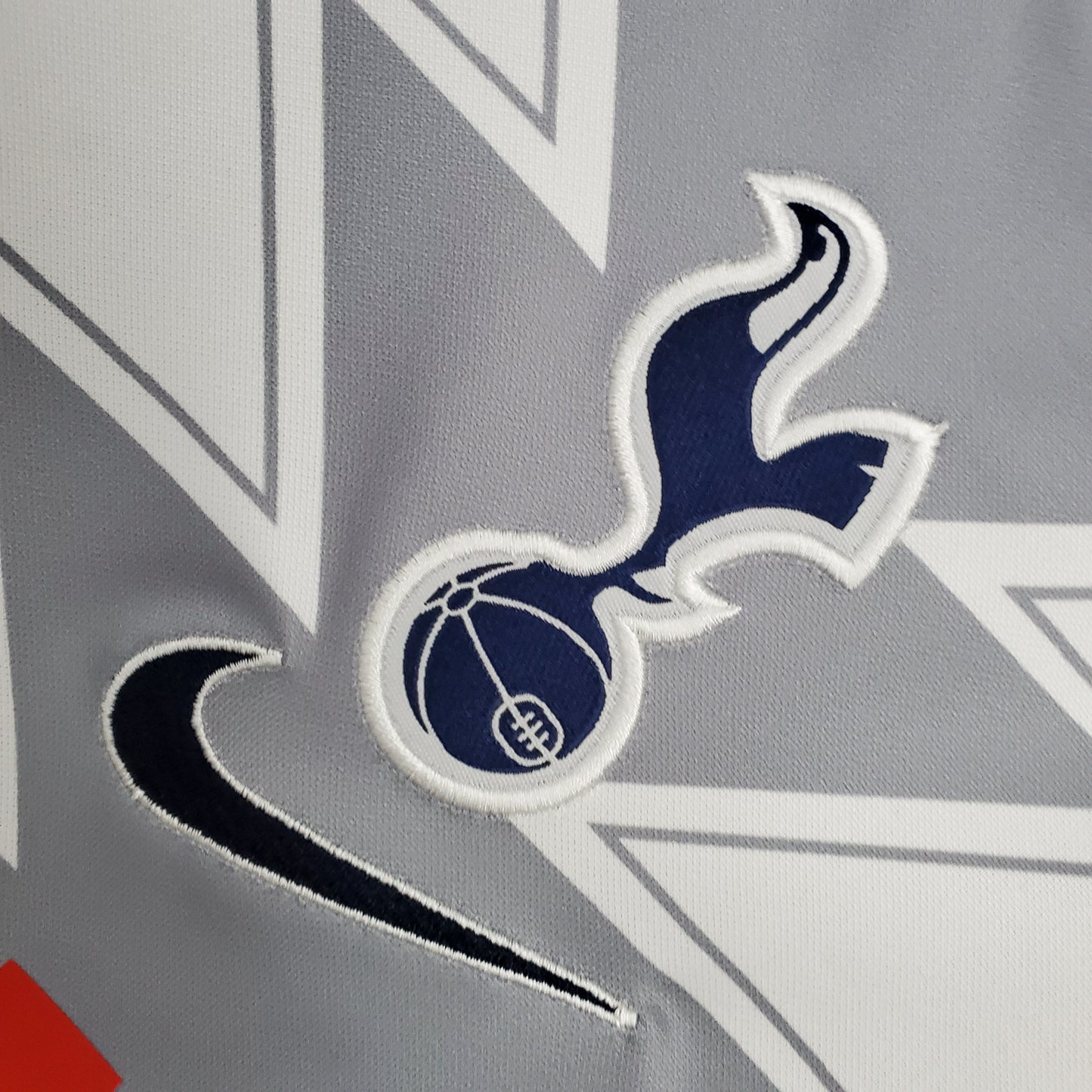 Tottenham Hotspur Pre-Match Kit 21/22