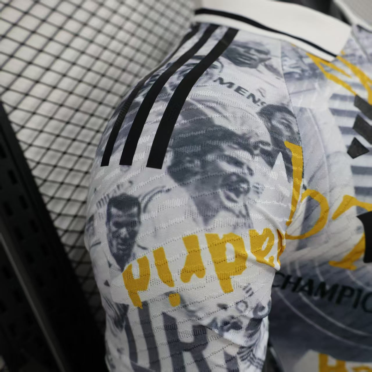 Real Madrid Street Riot Kit