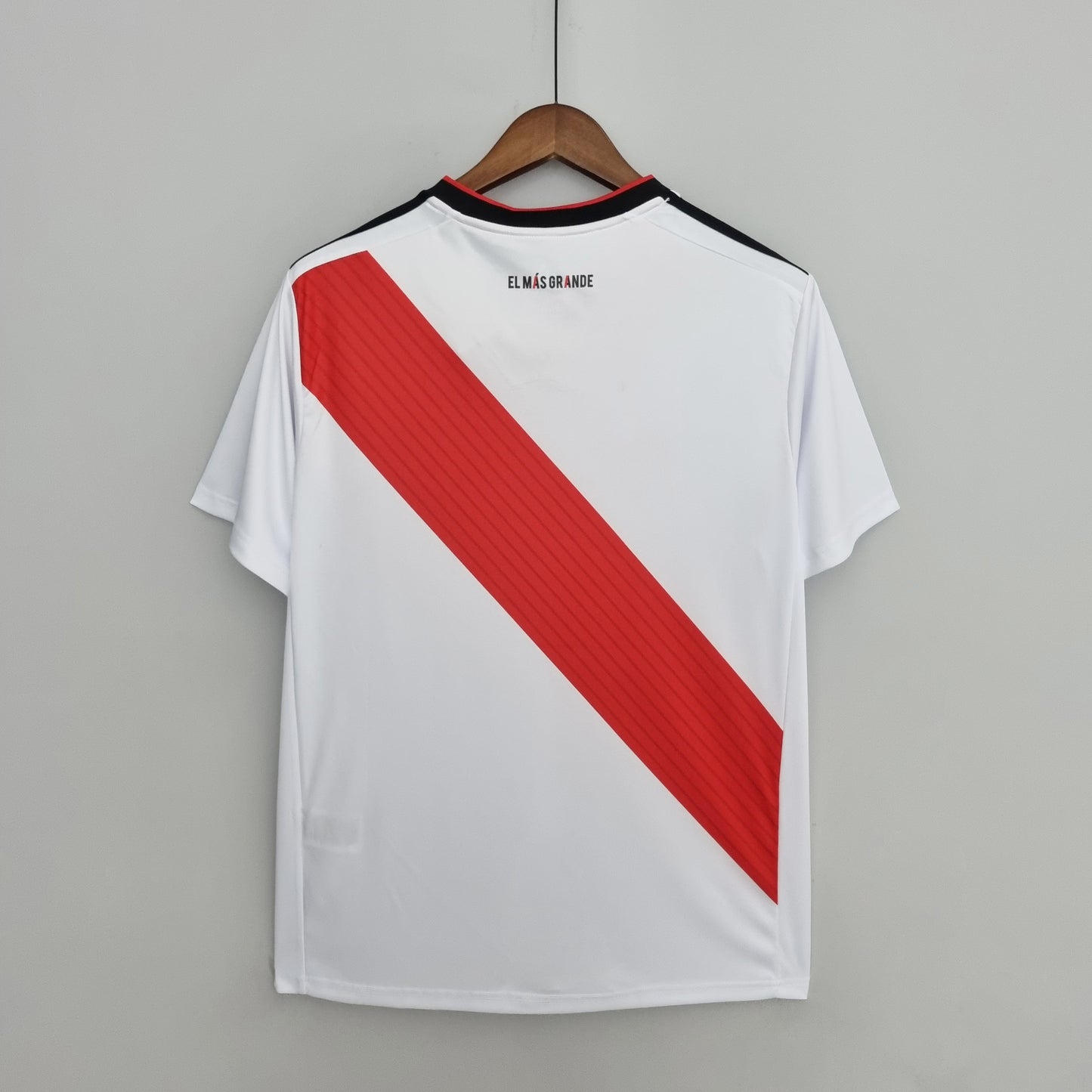 River Plate Home Kit 18/19