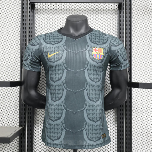 Barcelona "Silver Echo" Kit 24/25