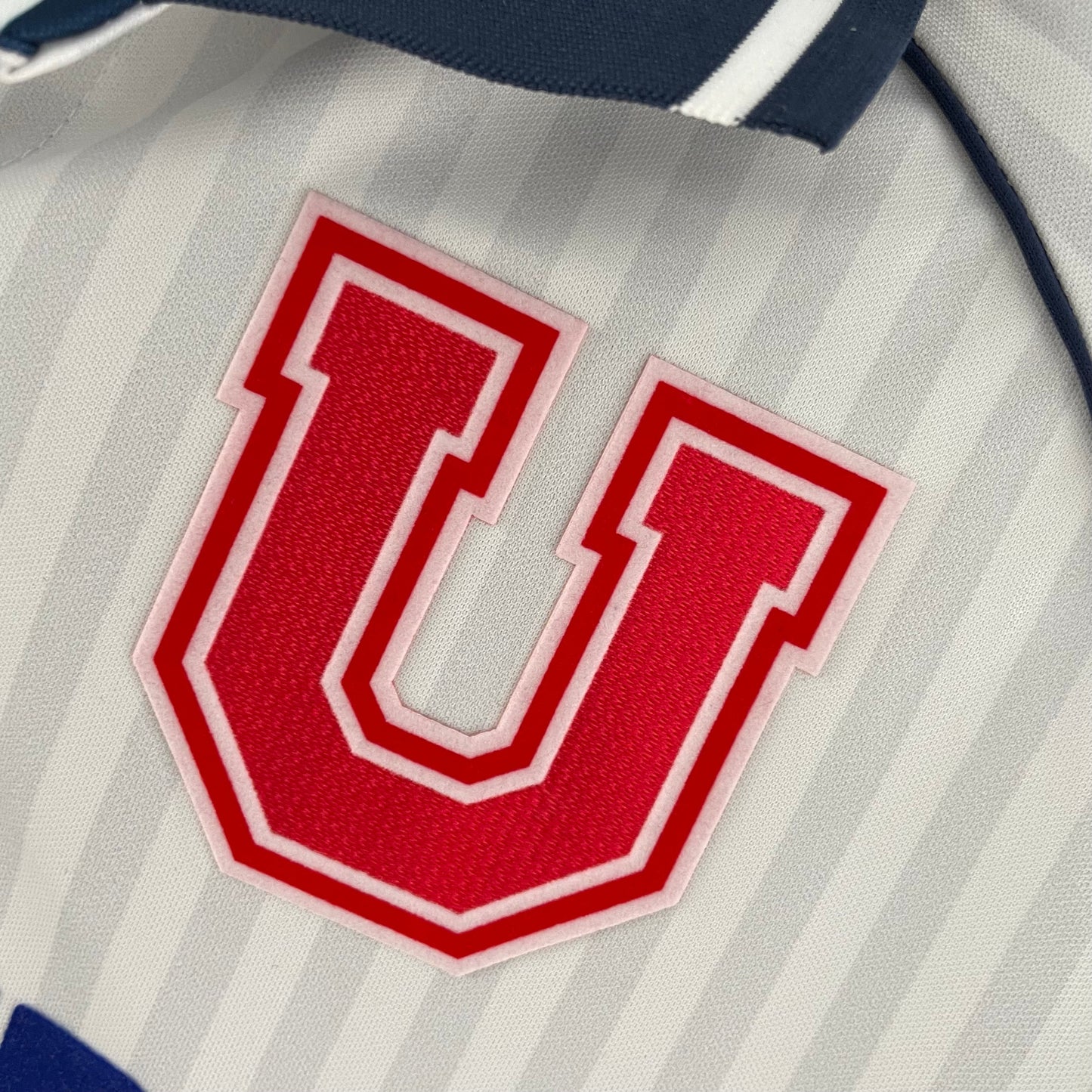 Universidad De Chile Away Kit 94/95