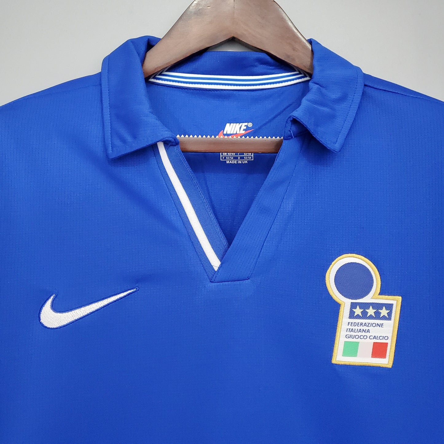 Italy Home Kit 97/98